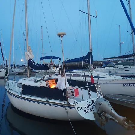 Botel New Wave 